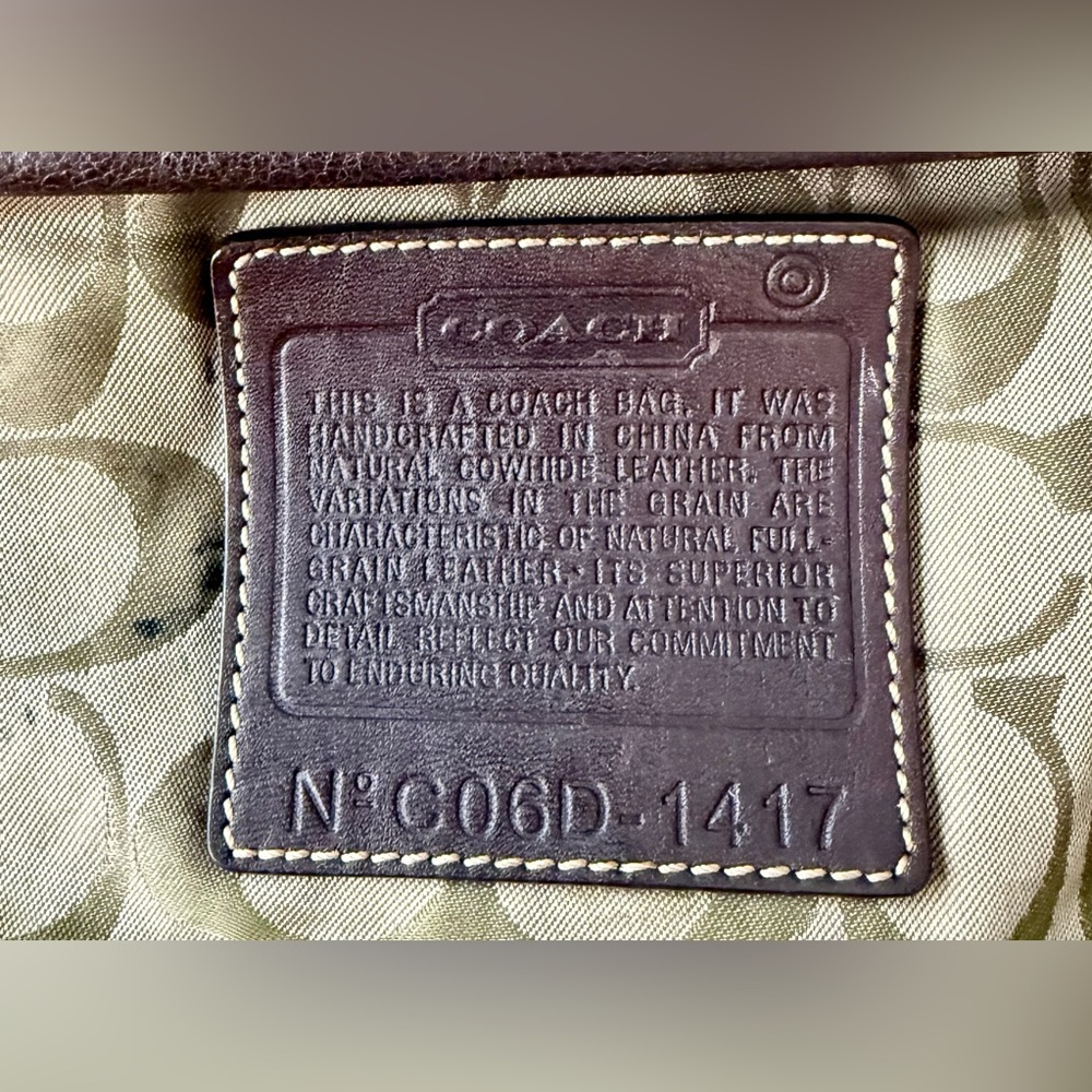 ‼️SOLD ‼️Vintage Coach East West Legacy Shoulder Bag in Mahogany Y2K 2006 - Picture 14 of 15